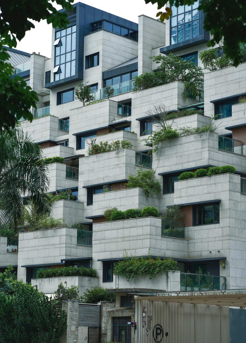 Riverside Gardens main view